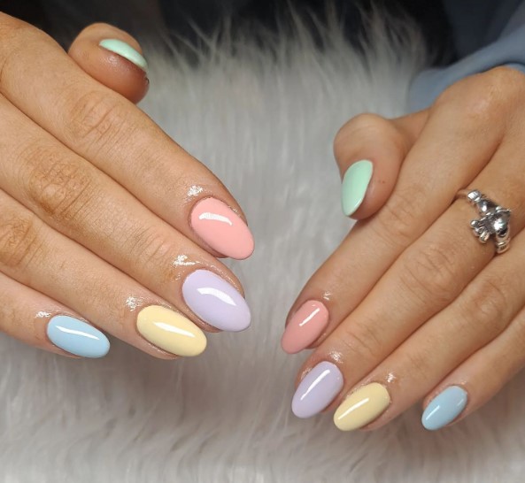 Cute Pastel Easter Nails